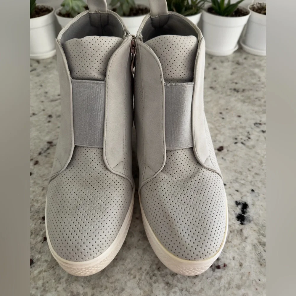 CCOCCI Perforated Wedge Sneakers‎ - Light Gray